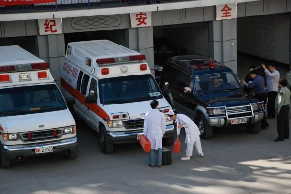 萝北县救护车转院